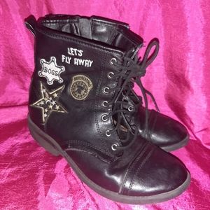 ✔️Steve madden jflyy girls 3.5